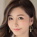 
愛弓りょう(
あゆみりょう)
