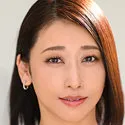 白峰郁美(しらみねいくみ)