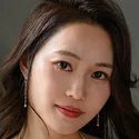 
ももの真利奈(
もものまりな)