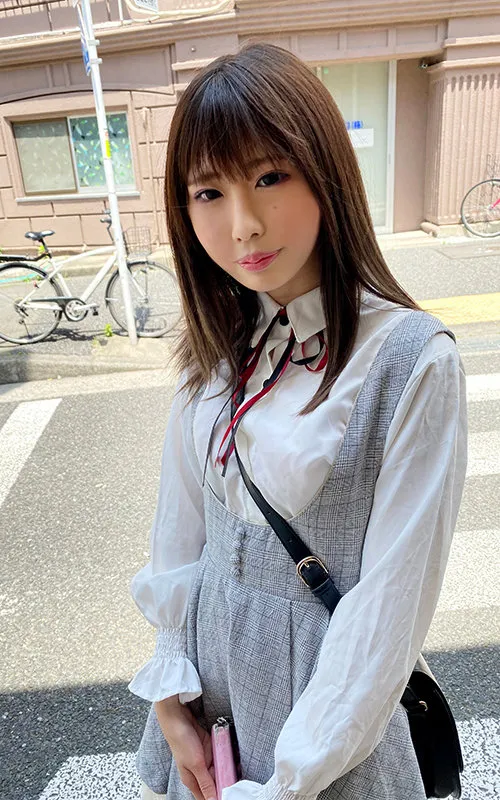 【VR】「1cmだけでいいから…1回挿れて…お願い！」童貞のボクに【神展開！】生ハメ人生初マ○コの快楽に暴走性欲で何度もイカして【中出し連発・顔射】した【ラッキースケベVR！！】 ひなの