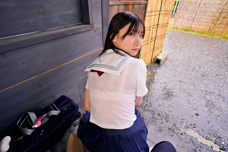 【VR】夏の日、ゲリラ豪雨のバス停でびしょ濡れのキミと… 伊東める 弥生みづき