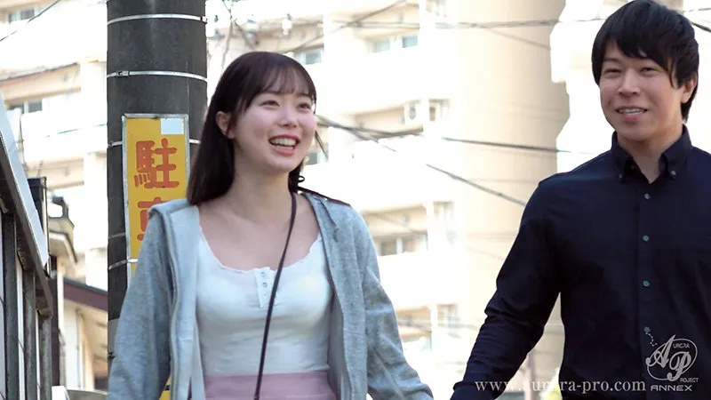 ずっと好きだった憧れの彼女の本当の姿… 僕の目の前で、知り合いのオジさん達とヤリまくる、ちょっと壊れた真正ビッチだった… 百瀬あすか