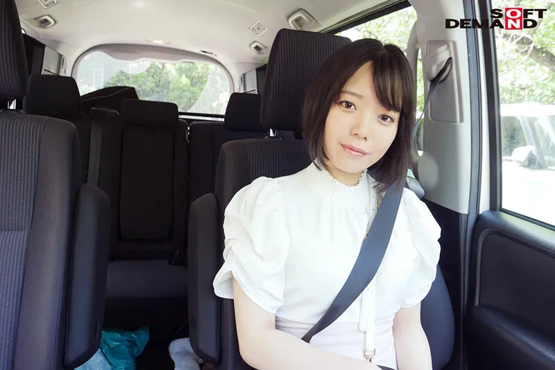茨城出身の純真無垢な149cm小柄な元アイドル朝海凪咲 AV出演のきっかけになった憧れの女優の1番好きな作品に出演し絶頂イカされまくり！もぎたていいなり温泉旅行