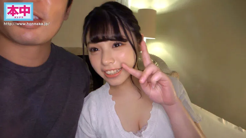 新人 18歳 明るい笑顔のお目目クリクリぷにぷにキュートな関西美少女 女子大生本物中出しAVDebut 彩芽くるみ
