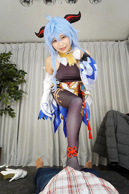 【VR】美少女小悪魔レイヤーと宅凸オフパコ！！ゴム無し挿入ナマ中出し逆NTR SEX！！ 佐藤ののか