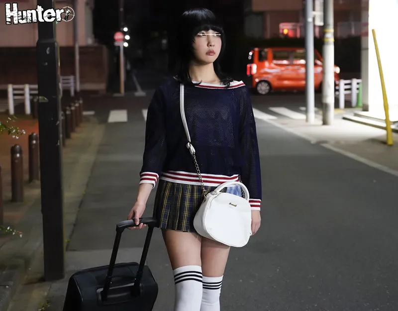 上京したての家出娘をヤリ部屋に泊めてヤリチンたちがローテーションで10時間連続で何度も何度もハメたら人格崩壊イキ！アプリで出会った…