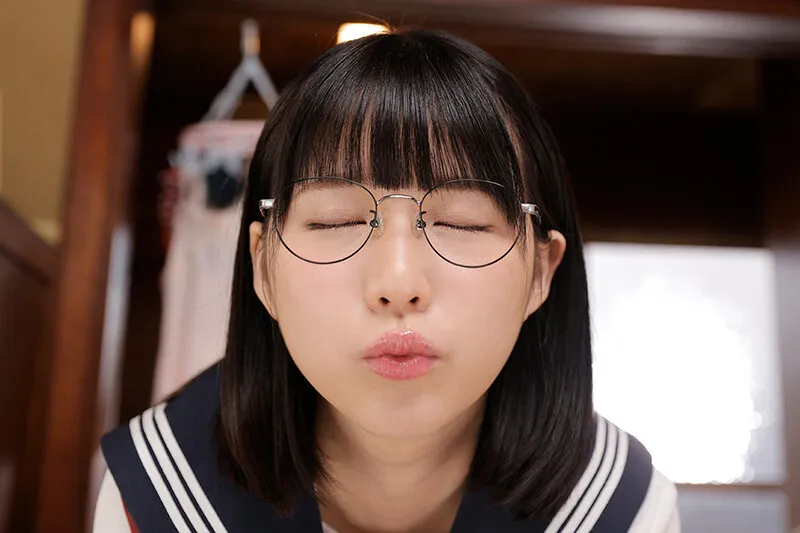 【VR】医者を目指す浪人生の僕を献身的に支えてくれる年下J○彼女 七海