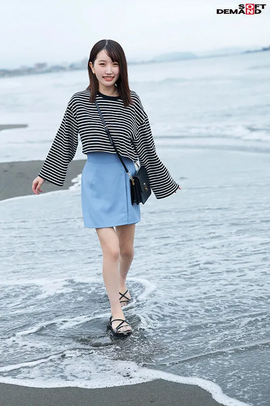 「私、プライベートではいつも潮吹くの我慢してたんです…AVならいっぱい吹けますもんね!」 敏感Hカップボディからあふれ出すお潮と性欲!応援せずにはいられない笑顔! 19歳湘南育ちの潮ガール‘弓乃りむ’