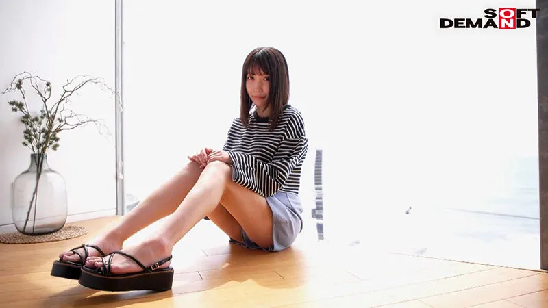 「私、プライベートではいつも潮吹くの我慢してたんです…AVならいっぱい吹けますもんね!」 敏感Hカップボディからあふれ出すお潮と性欲!応援せずにはいられない笑顔! 19歳湘南育ちの潮ガール‘弓乃りむ’