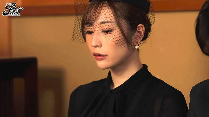 麻縄解禁！若い巨乳未亡人を縛り上げる油緊縛 叔父の淫靡な調教 菊乃らん