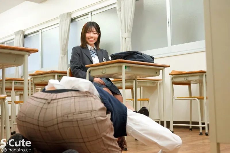 噂のタダマン生活委員にSEXさせて下さい。と、土下座してみるorz 沙月恵奈