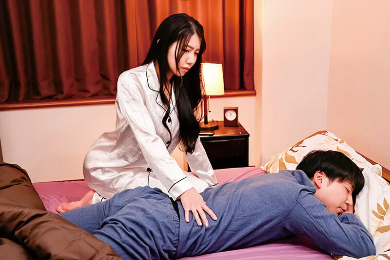 最高に不愉快なゲス男のデカチンで最高に気持ちイイSEXをされてねとられた妻 南まゆ