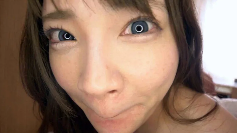 東京で離婚してた地元の幼馴染と再会、心を込めて純粋な気持ちでプロポーズすると… 一条みお