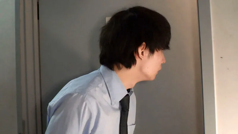 人妻おばさん女上司は毎日が発情期！部下との熱いオフィス情事！山本かをり