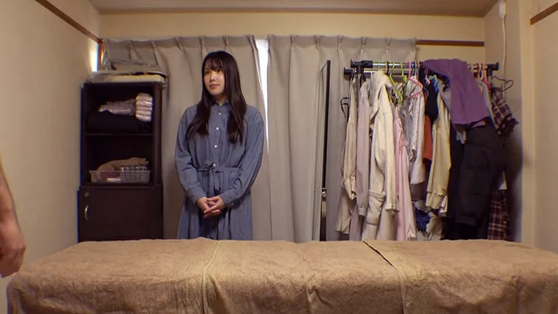 媚薬オイルマッサージ 痴●盗撮＆中出し素人娘VOL.62 超強力媚薬を配合したマッサージオイルを施術中に知らずに塗りこまれたオンナは、身体の火照りに驚き、チ〇ポを欲しがる自分に戸惑い、垂れ出したマン汁に恥ずかしがりながらも生ハメ中出しまで欲してしまう！