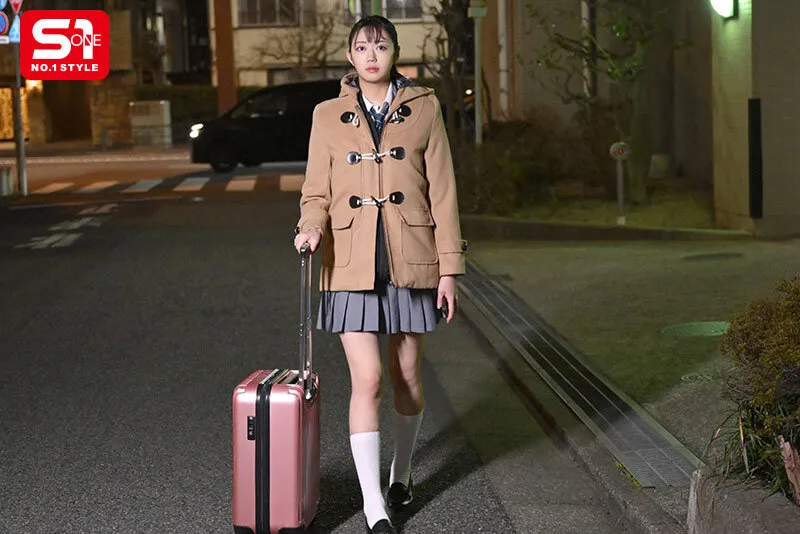 高身長の貧困女学生は小さいおじさん達に群がられ貪られ春を売る。 明日葉みつは