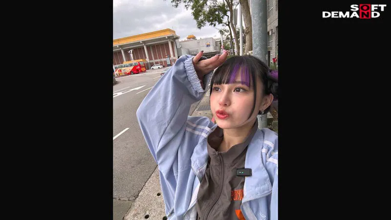 こんな顔してえっっっぐいアクメするほどデカチン狂でした。総fw60万人の台湾美少女が、デカチン日本代表3名と乱れ逝き！ 小さいマ●コの膣穴いっぱいにチ○ポが入り込む激ピストンにも、感謝が止まらない！！ 大絶頂‘謝謝セックス’ 齋齋いつき