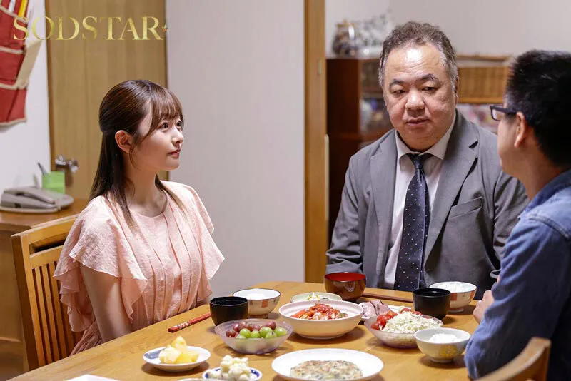 引きこもり訪問支援 ゴミ屋敷に放置された大量のシコティッシュに見かねて内緒でチンカス塗れのチンチンも笑顔で性サポートしてくれる優しいお手伝いさん 青空ひかり