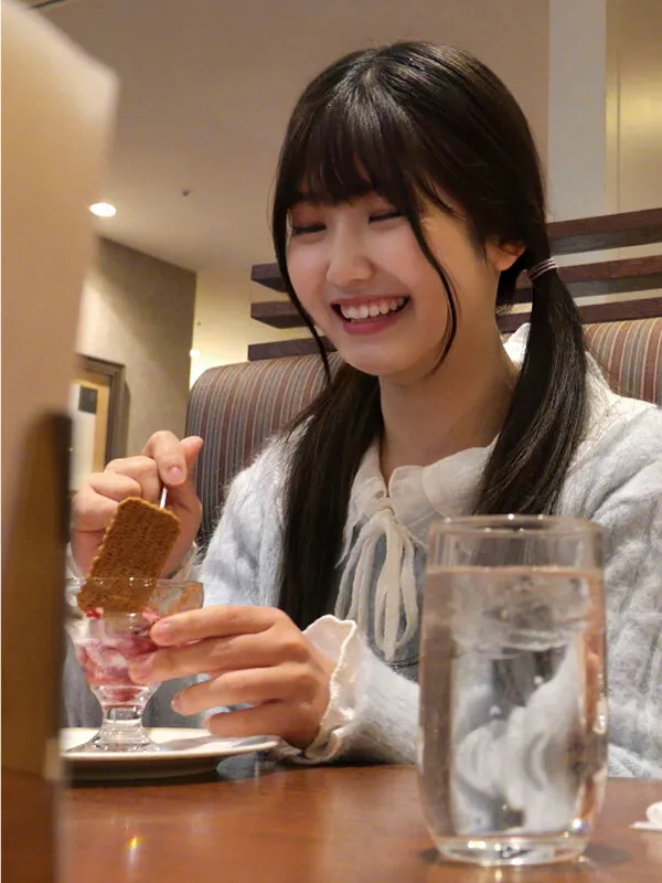 完全昏眠-4名- 極スレンダー最高峰（25）/偏差値63通学服（1●）/コンカフェバスター潮吹き（20）/2007年高温ガリ膣女（1●） 全員中出し 夢遊秒