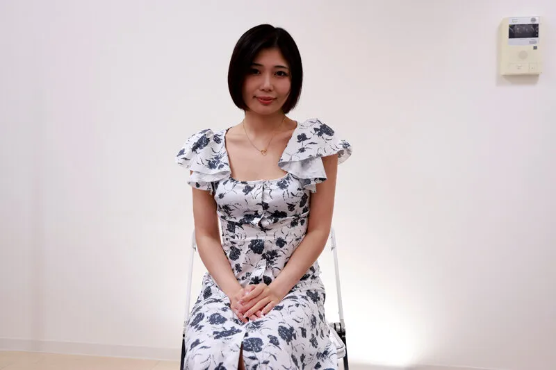 知的なOL営業さん 真面目な学生時代からの反動でキスだけで相手を好きになってしまいチンポ狂いのヤリビッチちゃんへ