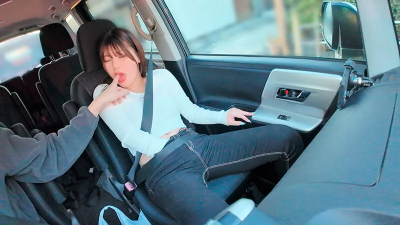 「興味はあるけど一人でするのが怖くて…」普段は大人しいセフレちゃん有加里ののかに誘われて初めてのキメセク不倫デート