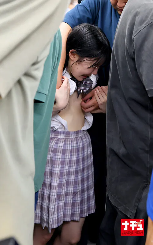 連射電車2 ちっちゃい女の子を独占して精子が尽きるまで何発も射精したい