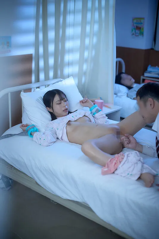 絶対に感じてはいけない状況で…未成熟な膣内を大きな指でドリルのようにかき回され強●開発されたチビっこひよこ女子 その2