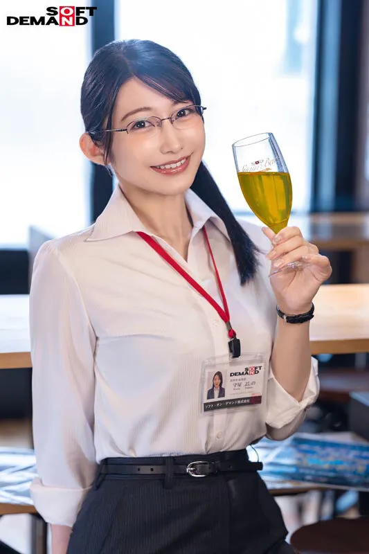 平日の昼間から恐縮ですが、乾杯からの挿入に至りました。in 新宿のラブホ 秘書 守屋よしの