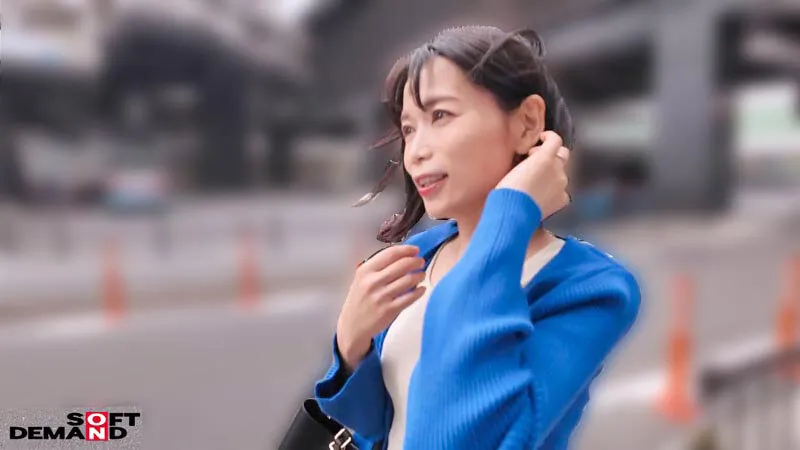 神奈川県逗子市で小5の娘を育てる健気なお母さん 小泉玖美 41歳 もう少しだけこの世界に溺れていたい 潮吹き・拘束・唾液交換 娘の塾のお迎えまでひたすら快楽に耽る自宅不倫SEXの記録