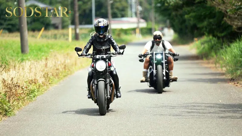 離婚したてのぼくがツーリングで出会った大型バイクにまたがるギャルライダーと意気投合し一晩中なまハメしまくって12回射精した 宮島めい