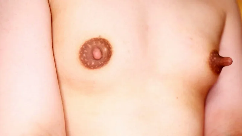 【マニア垂涎】丸の内OLとして働くお上品なお姉さんの正体はニョキニョキ長い乳頭が卑猥なド淫乱ニューハーフさんでした。