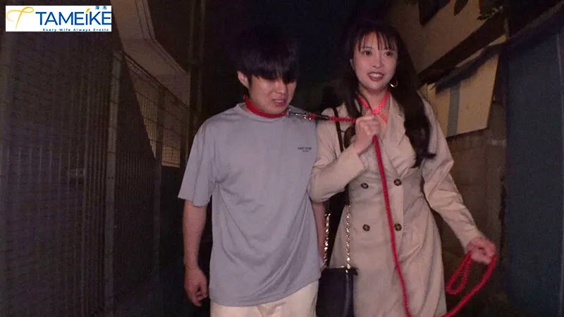 ここ、外なのに…。小悪魔お姉さんに囁き誘惑で無理やり勃たされ、チ○ポバカになるまで何度も何度も寸止めされてから、人生最高の射精を味合わされる悶絶寸止めデート 潤うるる