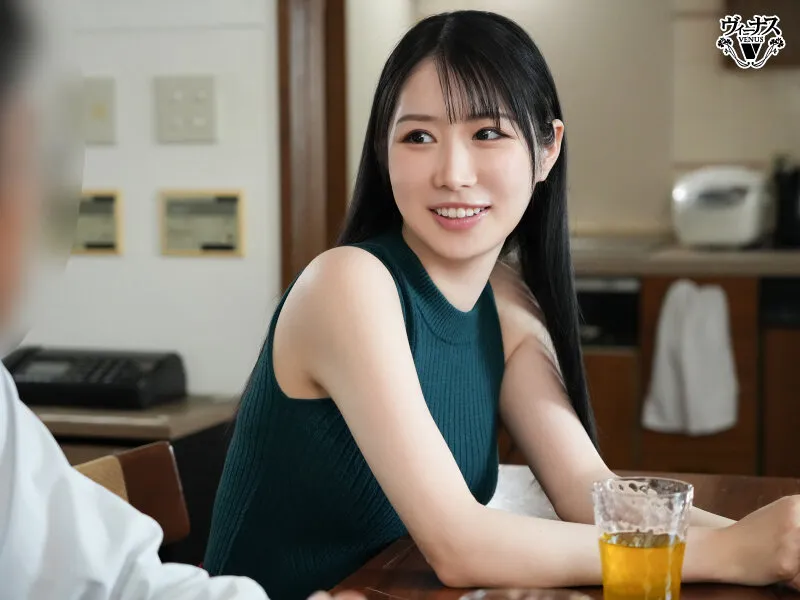 心は家族でも体は他人の微妙な関係―。過ちが起こらないはずがない義理の母親と二人だけの1週間 朝妃りお