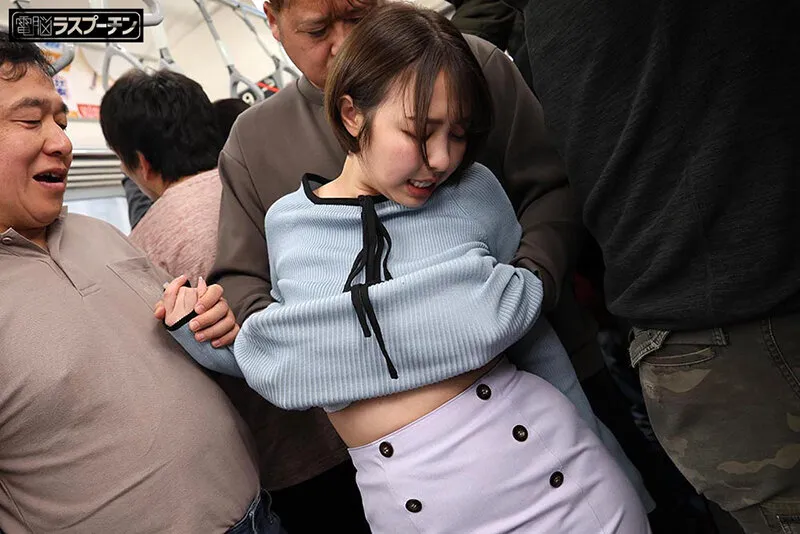満員電車で吊り革にぶら下げられ両乳首同時開発のすえ無念の発情してしまった巨乳美女5 宍戸里帆