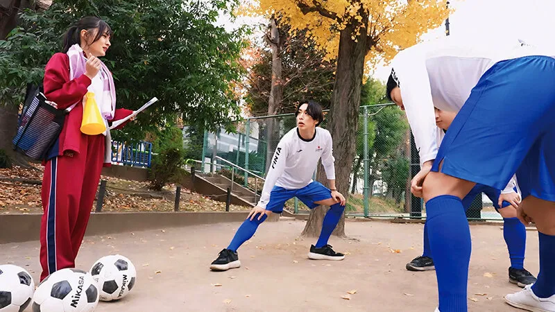 サッカー部の女子マネージャーは憧れの先輩のレギュラー獲得のために顧問教師の性処理をしています 幸村泉希