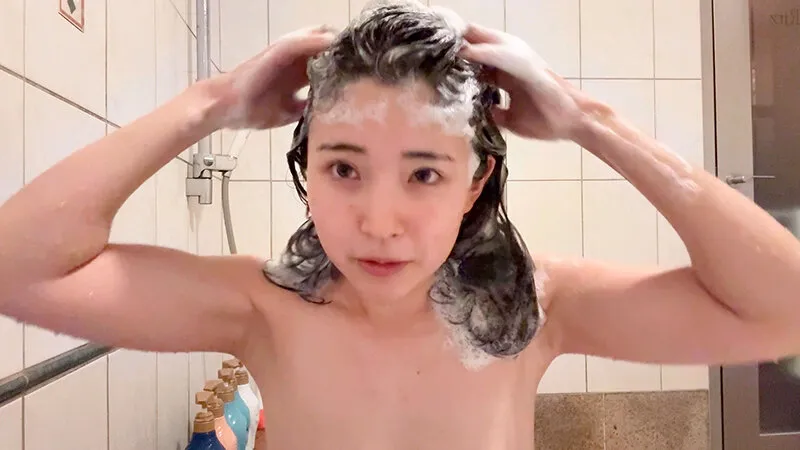 キメセク潮吹きセフレちゃん「興味はあるけど一人でするのが怖くて…」月に1回会う普段は大人しい事務員の皆月ひかるに誘われて初めての脳バグ絶頂デート