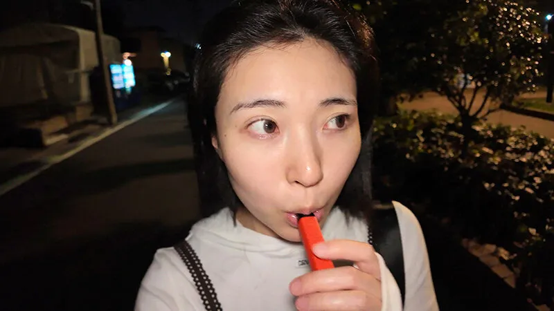 キメセク潮吹きセフレちゃん「興味はあるけど一人でするのが怖くて…」月に1回会う普段は大人しい事務員の皆月ひかるに誘われて初めての脳バグ絶頂デート