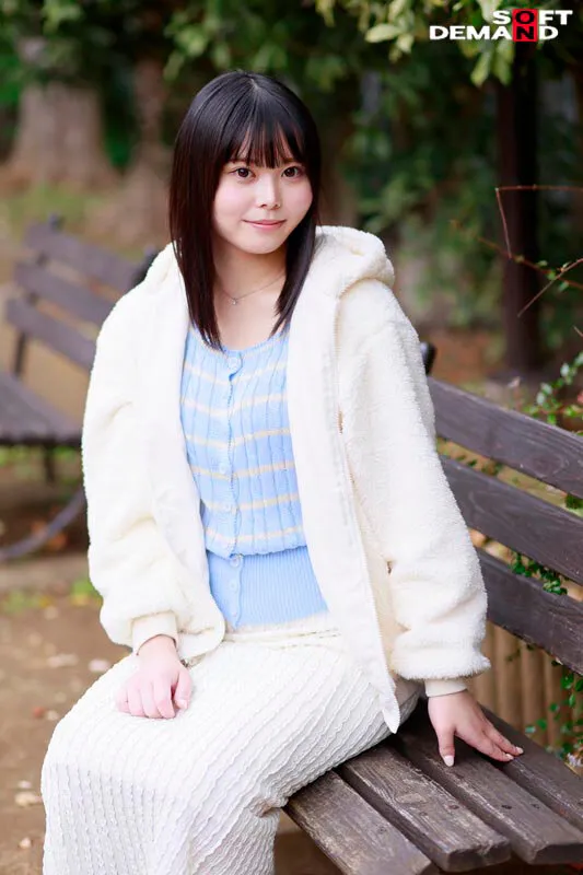 「おじさんに興味がある」と発言したことをキスで後悔 ‘押しに弱い優しい娘’ 天使級にかわいい美少女の笑顔が崩れ キモおじ達にイカされ続けた 18歳 絶頂開発 高星なぎさ