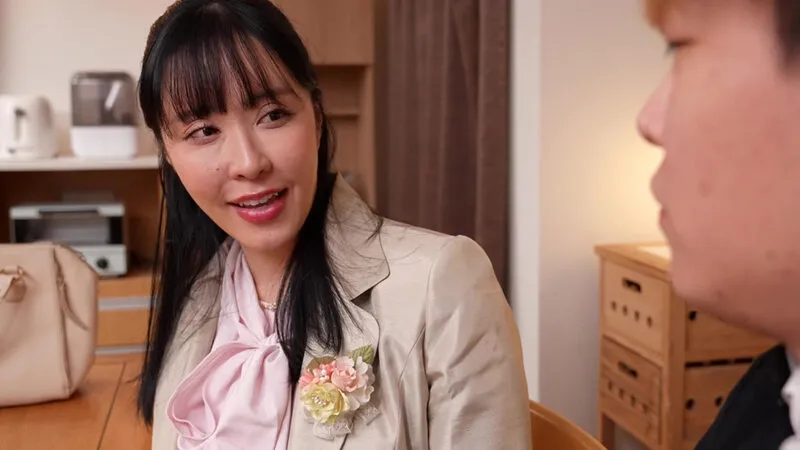 愛する息子の卒業記念に筆おろし