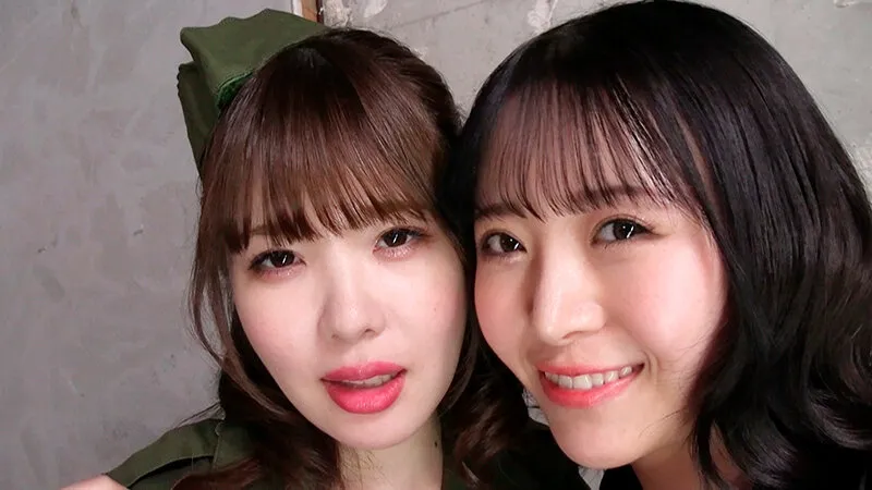 「まだまだイカせてあげないよ…」と囁きながら耳舐めベロチュー、そして乳首から睾丸までエロ優しく焦らされ続ける3P痴女性感
