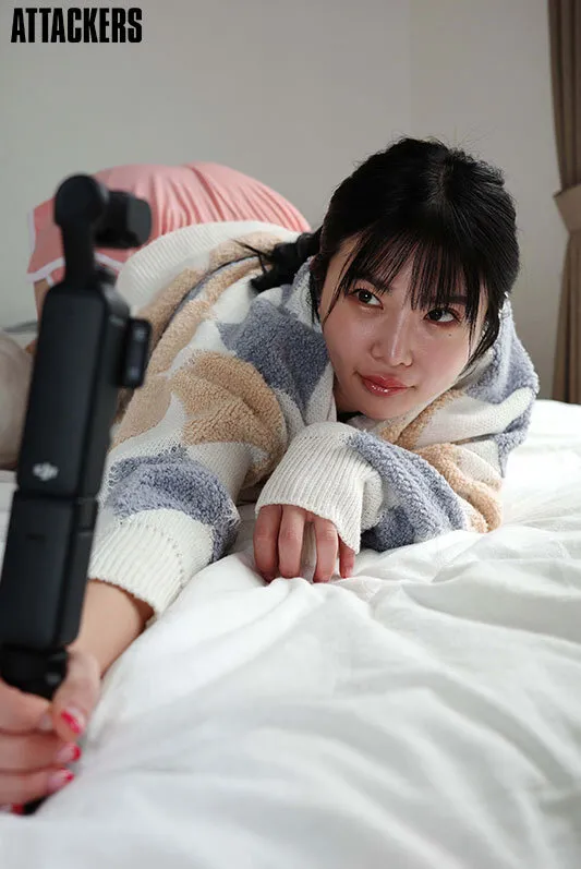 流出！いいなりなお 浮気グセが治らないカレシにブチ切れたなおちゃんが、勇気を出してマッチングアプリでお相手探し！ 「仕返しセックス自撮りして匂わせ投稿でアイツに見せつけてやる」
