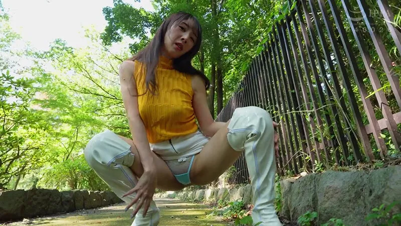 淫乱ブーツ集団交尾 美脚美女とベロキスザーメンSEX 小野坂ゆいか