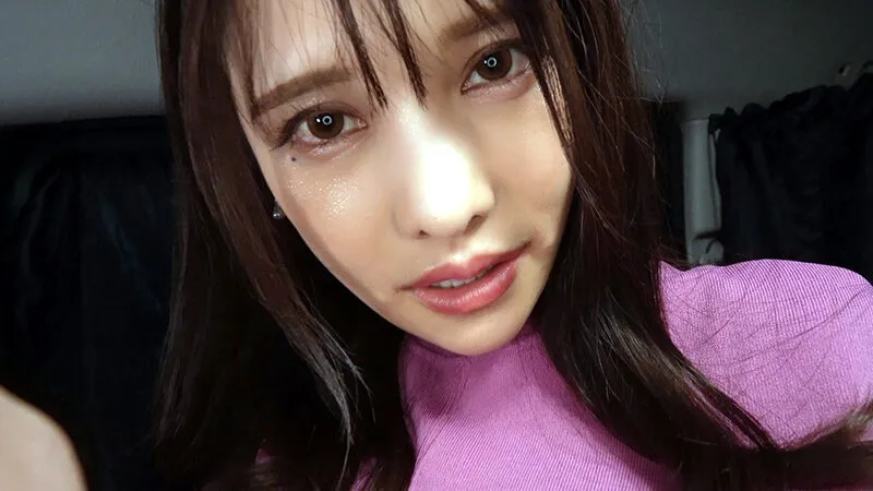 「私を目で壊してっ！」本能がバグる自撮り淫乱妻オナニー 花衣つばき