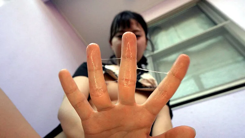 「私を目で壊してっ！」本能がバグる自撮り淫乱妻オナニー 五芭