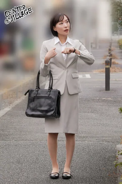 人妻OL通勤電車で辱められた日々 古村えりか