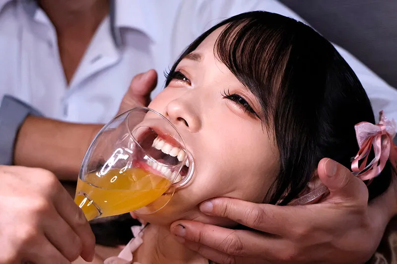 着衣拘束拷問アナルFUCK 白濁に沈むニューハーフ 愛瀬めい