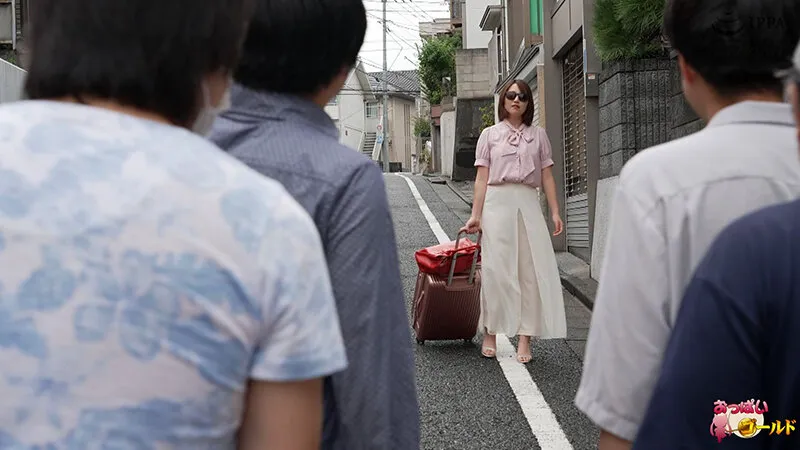 最優秀女優賞にまで輝いたあずは○倫問題でエロい噂が収まらず、地元に帰って来て、幼馴染に何度も中出しされ、全裸巨乳でドスケベを磨きまくった！ 天月あず