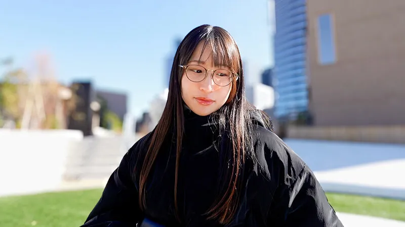 【新シリーズ】【痙攣爆イキめがね女子】東●大学に通う高学歴インテリJD!知性の裏に潜むエロへの探求心が止まらない!首●め、スパンキング、イラマチオ…ご所望の刺激的なプレイに潮吹きまくりエビ反り絶頂!天才だからこそ変態!このギャップがたまらない!!… 白鳥怜