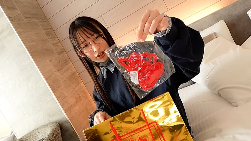 【新シリーズ】【痙攣爆イキめがね女子】東●大学に通う高学歴インテリJD!知性の裏に潜むエロへの探求心が止まらない!首●め、スパンキング、イラマチオ…ご所望の刺激的なプレイに潮吹きまくりエビ反り絶頂!天才だからこそ変態!このギャップがたまらない!!… 白鳥怜