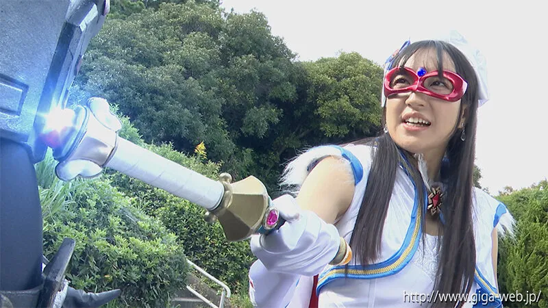 ヒロインハンティング 魔法美少女戦士フォンテーヌ ～『魔女殺しの日』のターゲット～ 楠木花菜